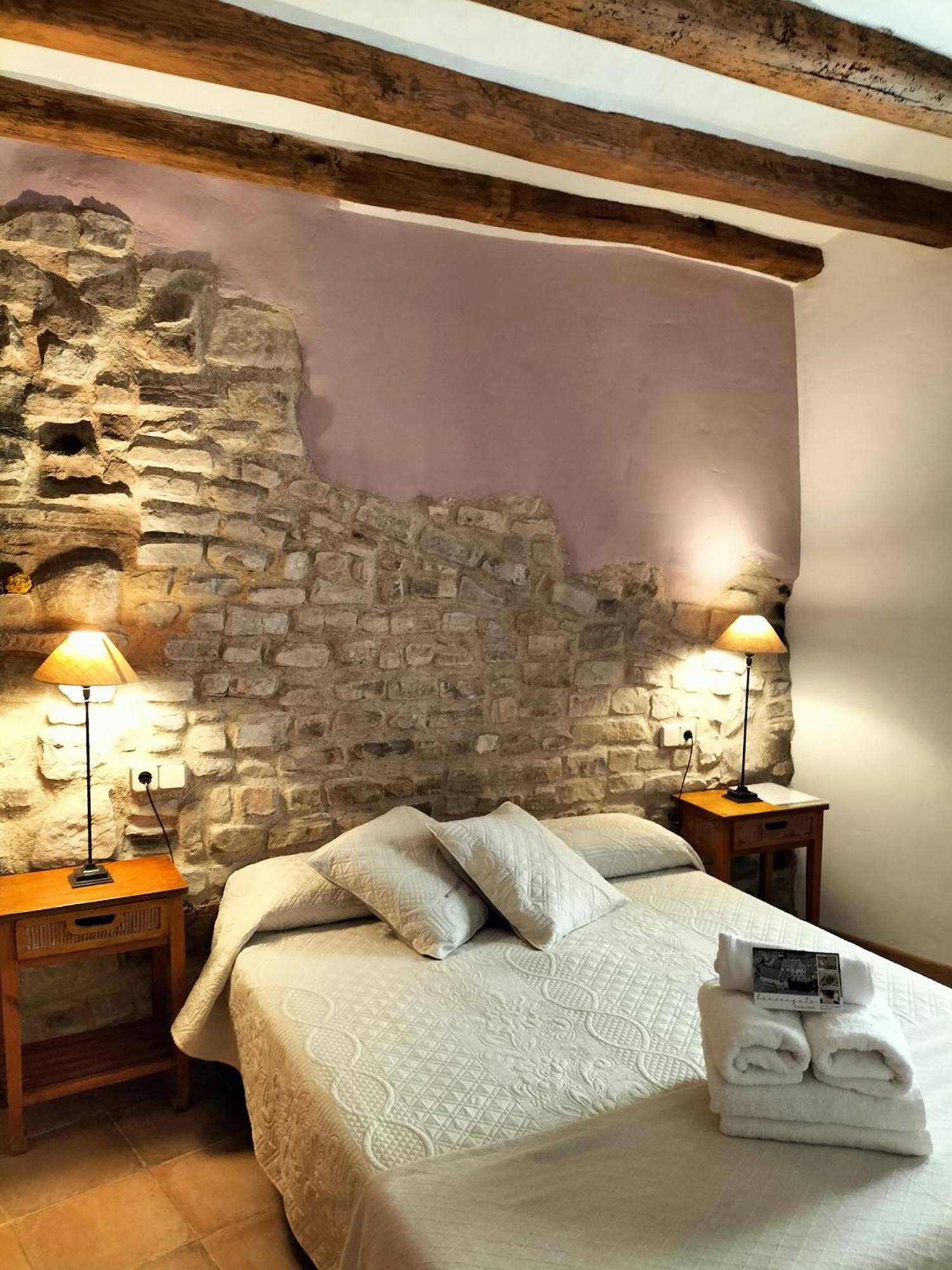 Vallvert de Queralt Casa Miret旅馆 外观 照片